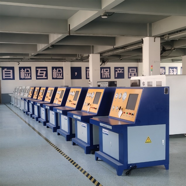 工业气瓶水压试验台.jpg